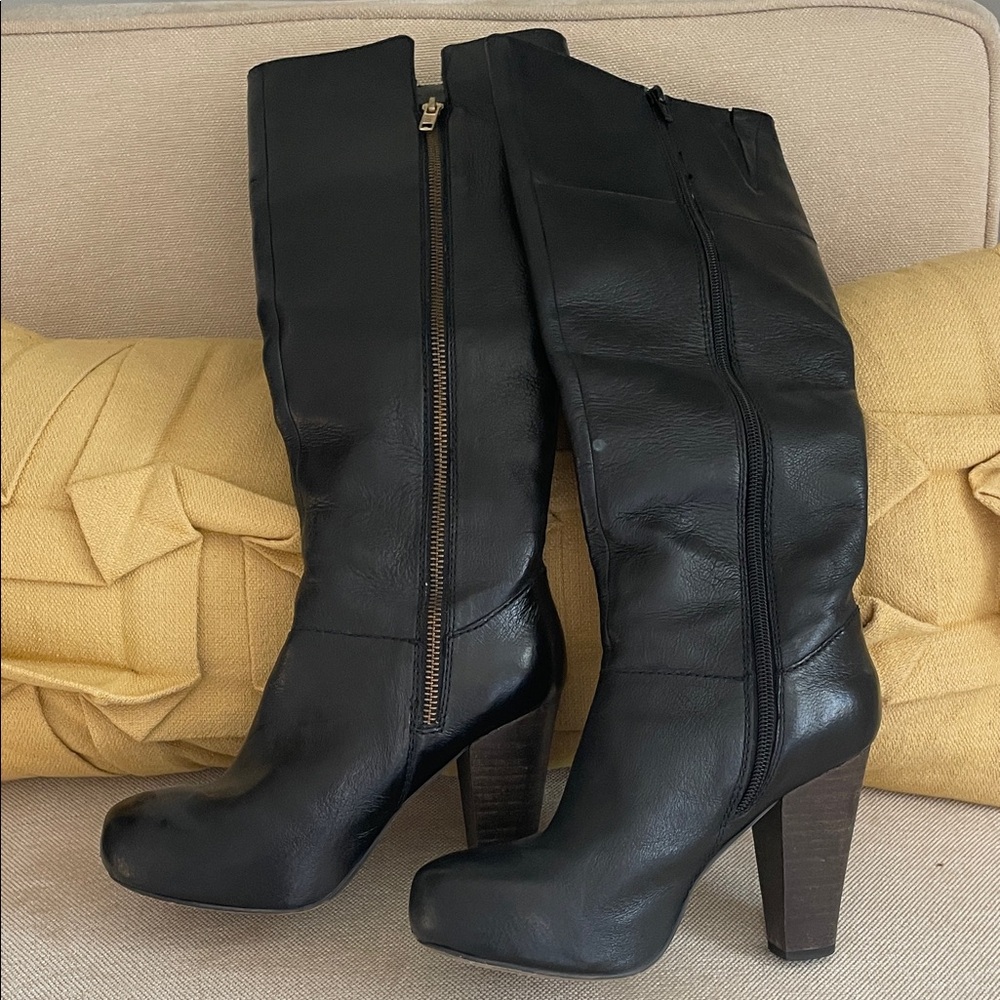 Steve Madden Rikki Black Leather Knee-High Boots Size 6